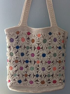 Handcrafted Crochet Daisy Tote Bag - Multicolor on Cream